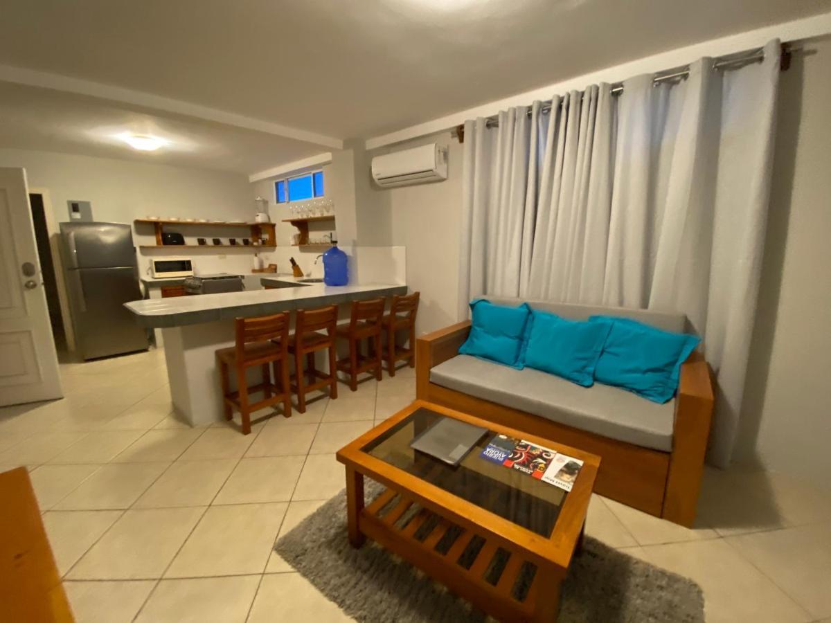 Torre Mar Galapagos Boutique Suites Пуерто Айора Екстериор снимка