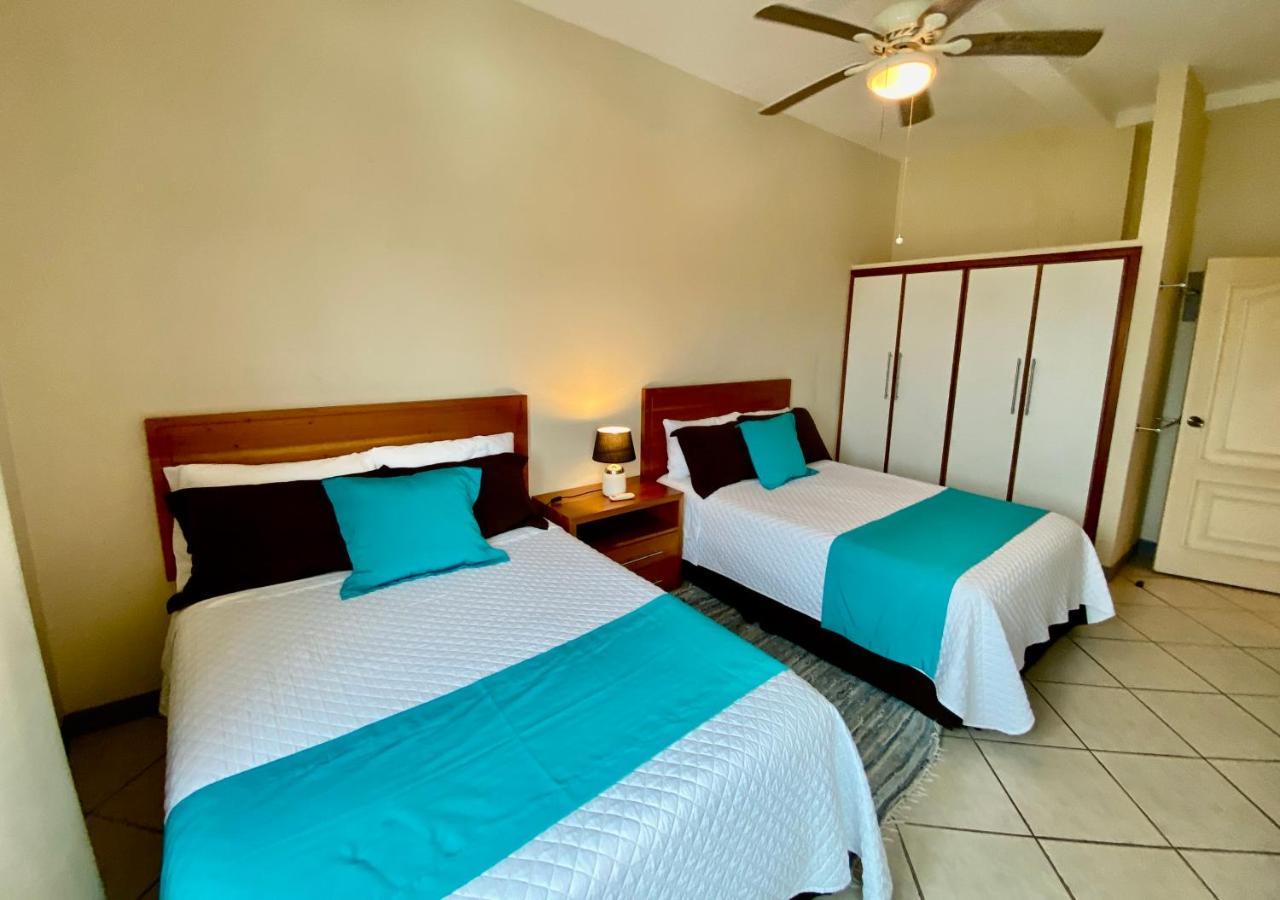 Torre Mar Galapagos Boutique Suites Пуерто Айора Екстериор снимка