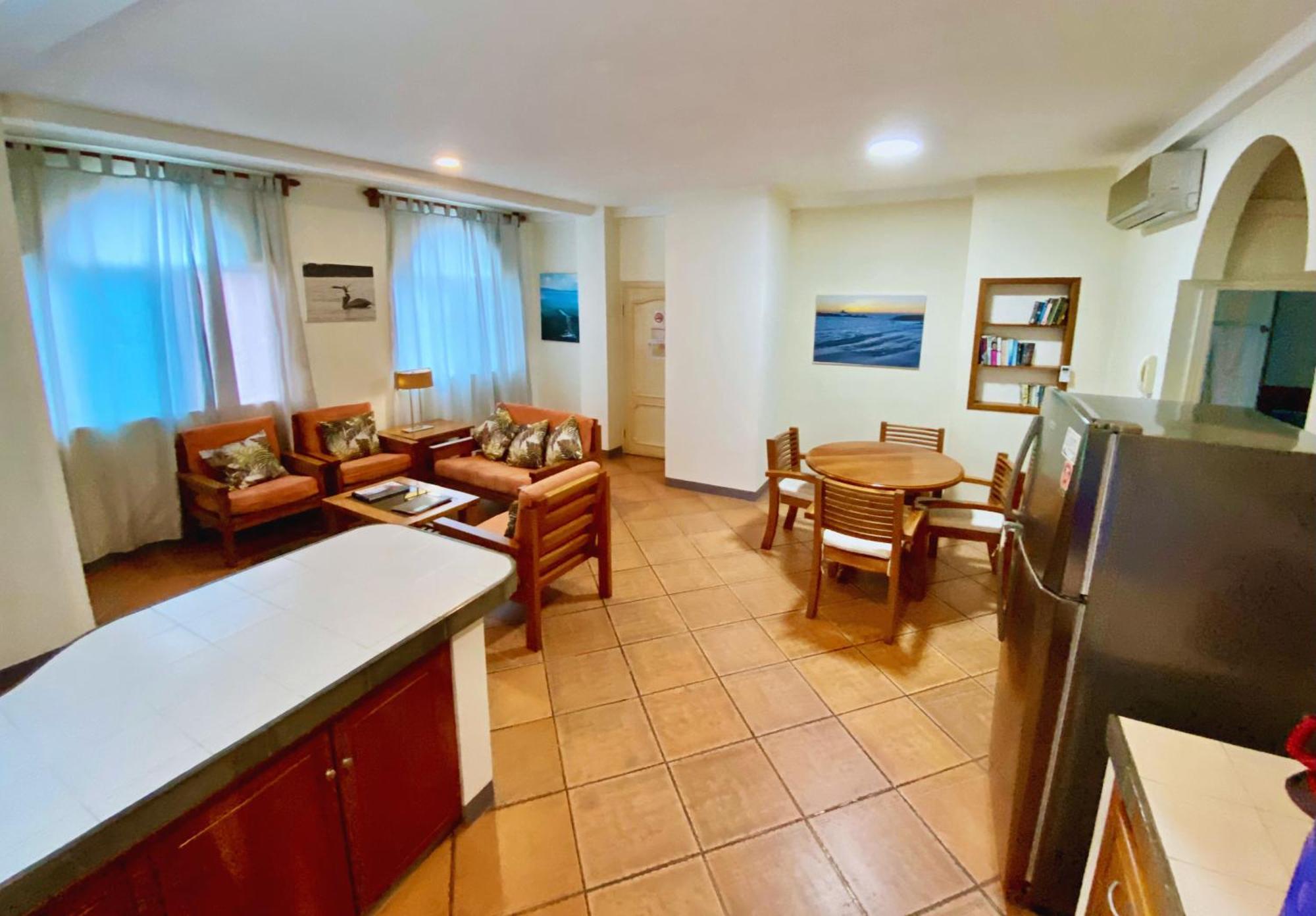 Torre Mar Galapagos Boutique Suites Пуерто Айора Екстериор снимка