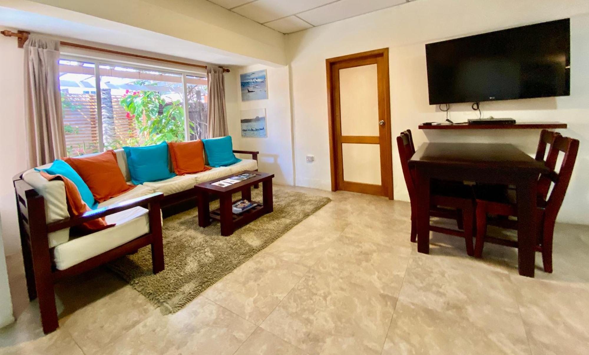 Torre Mar Galapagos Boutique Suites Пуерто Айора Екстериор снимка