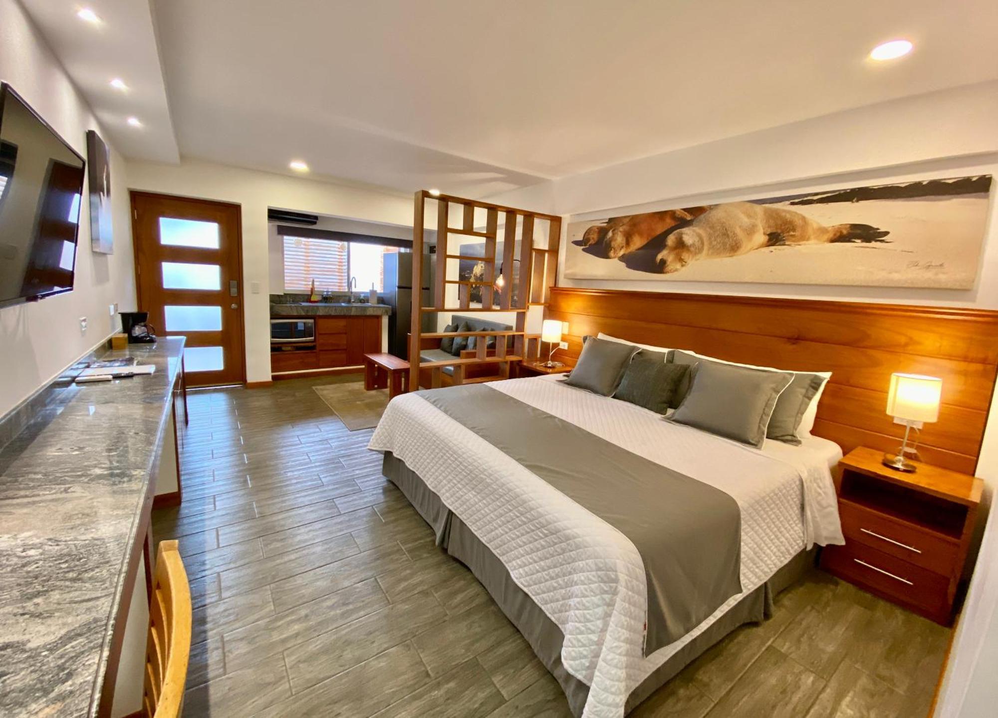 Torre Mar Galapagos Boutique Suites Пуерто Айора Екстериор снимка