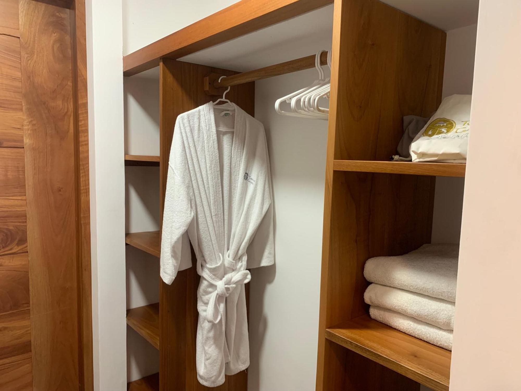 Torre Mar Galapagos Boutique Suites Пуерто Айора Екстериор снимка