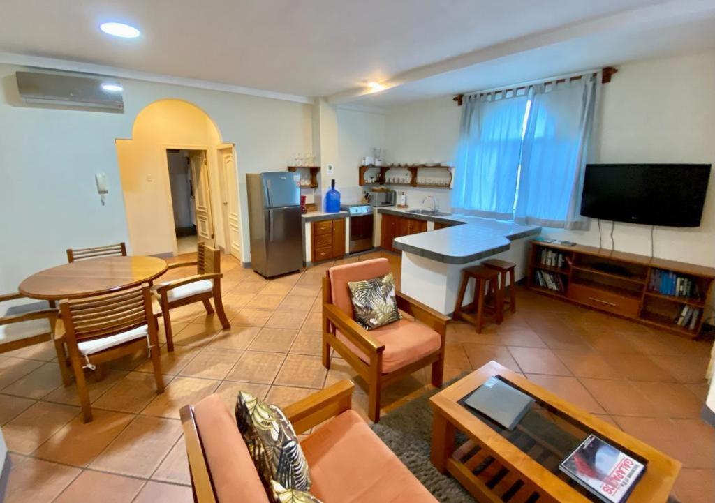 Torre Mar Galapagos Boutique Suites Пуерто Айора Екстериор снимка